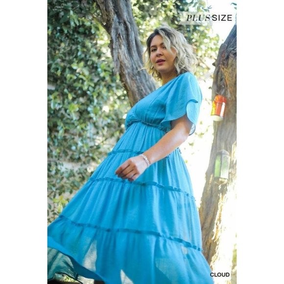 Umgee Plus Size Cloud Blue Smocked Short Sleeve Textured Tiered Maxi Dress - Picture 2 of 6